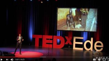 Hunting wildlife traffickers - passion and activism in conservation | Ofir Drori | TEDxEde